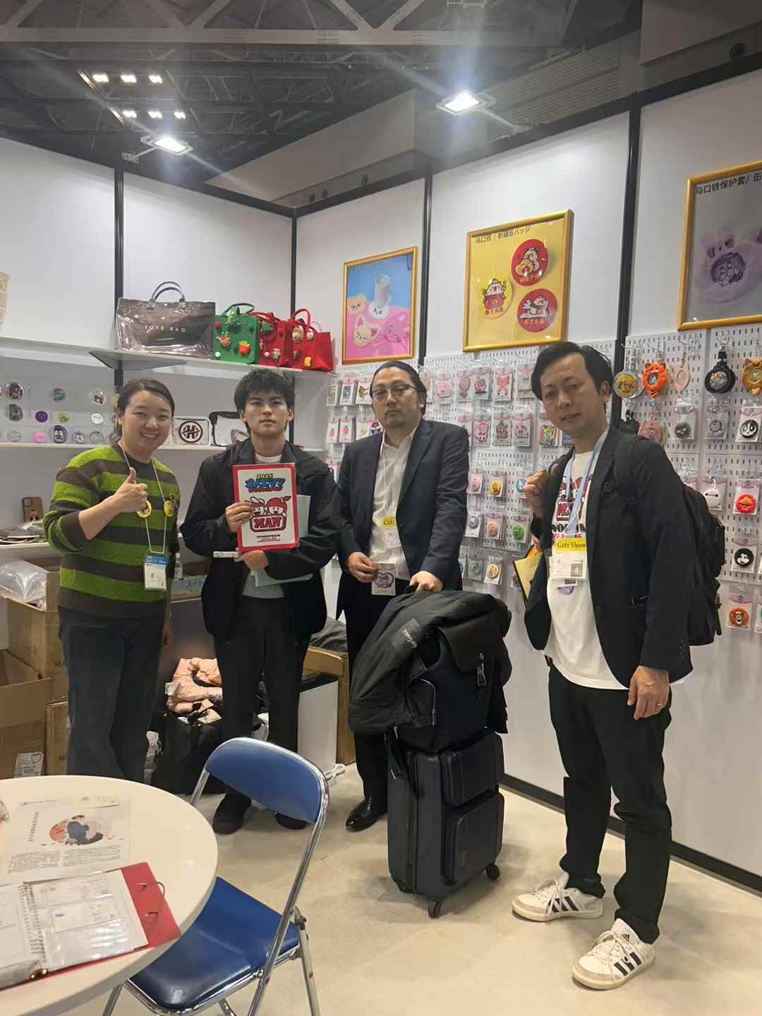 B2B custom patches meeting with sourcing buyers